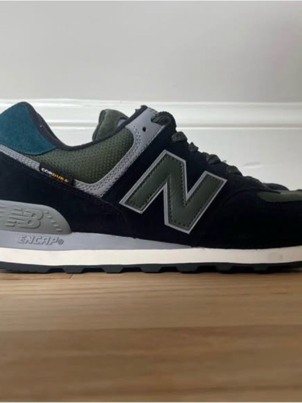 Men's New Balance 574s (size
12 USM)